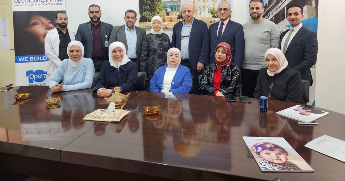 توقيع اتفاقية تعاون بين مستشفى جمعية الاتحاد النسائي ومؤسسة “عملية الابتسامة – فلسطين”